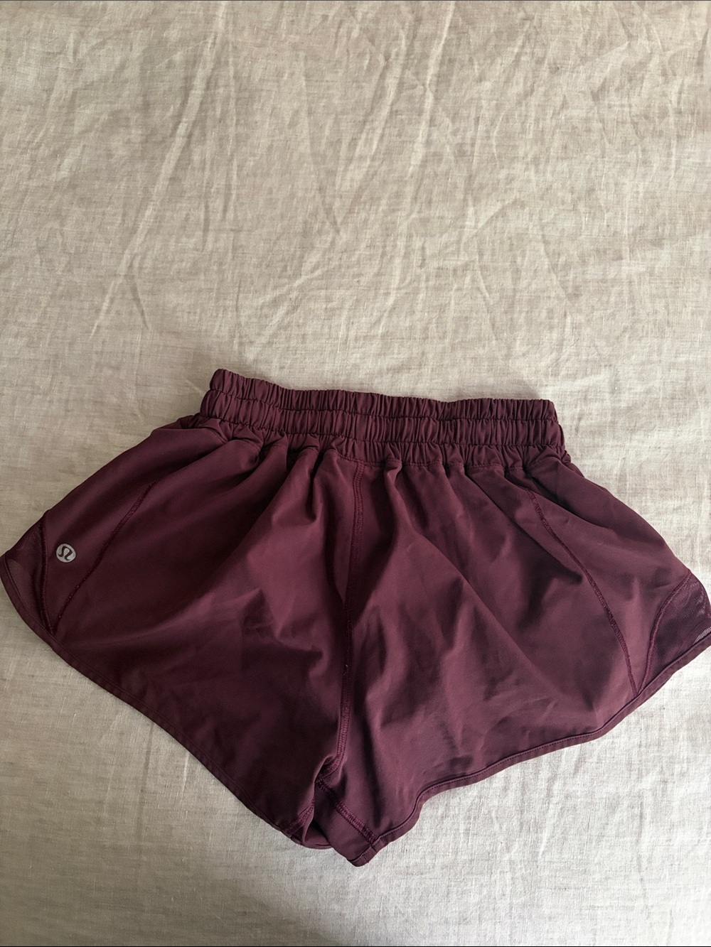 lululemon athletica Women's Maroon Hotty Hots 2.5” Low Rise Shorts